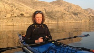 Novinar in aktivist ter avanturist Dejan Ogrinec, avtor članka.